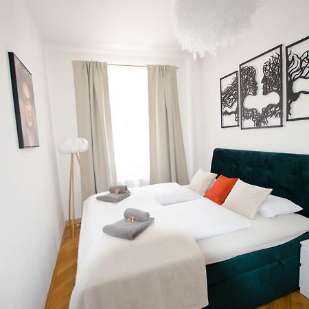 Casarina - Stilvoller Altbau In Zentraler Lage Daire Dresden Dış mekan fotoğraf